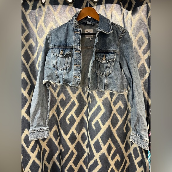 Zara Jackets & Blazers - Zara Crop Jean Jacket Size M